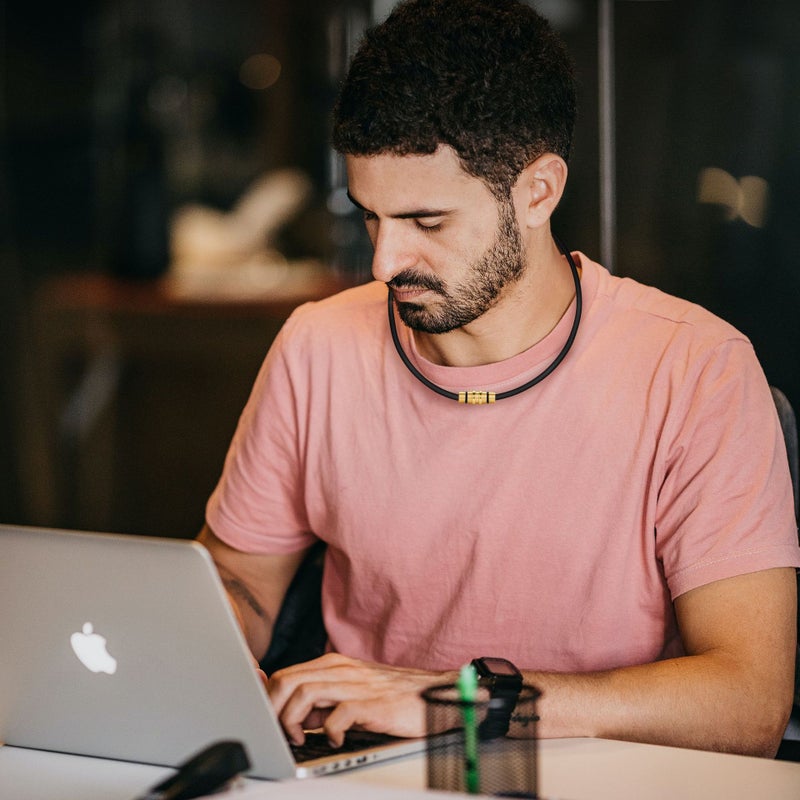 Four Bars Negative Ion Silicone Necklace Men'S Fashion Joker Sports Collar Women Balance Body Energy Jewelry Manufacturers Straight - Image 3